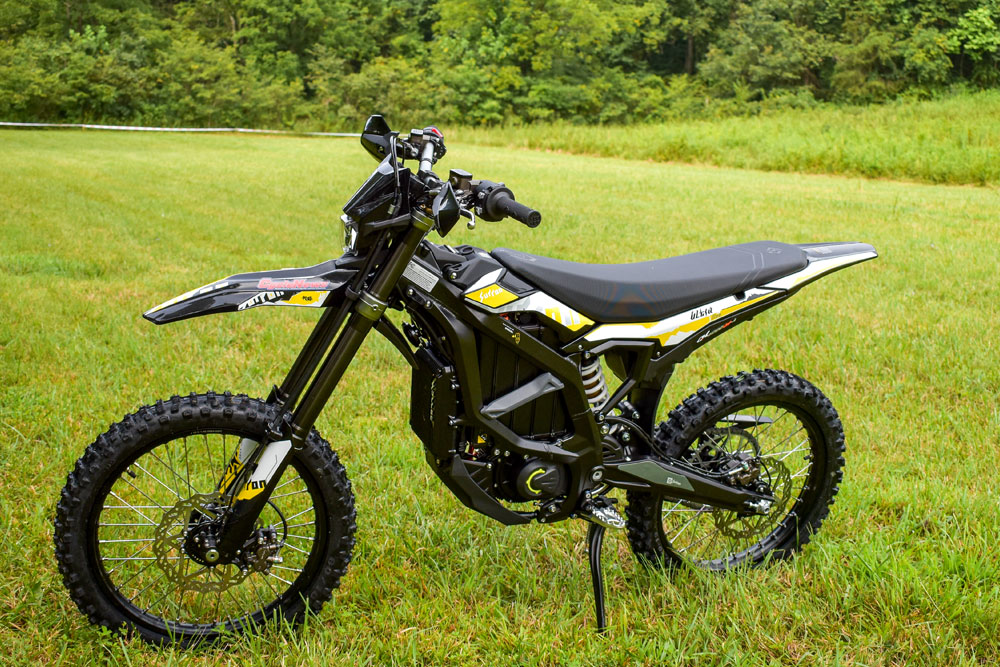 First look: 2023 SUR-RON Ultra Bee – trail-friendly new model with lights  and knobblies
