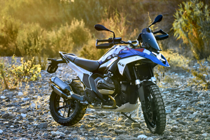 BMW R 1300 GS fitted with Metzeler Karoo 4 tires