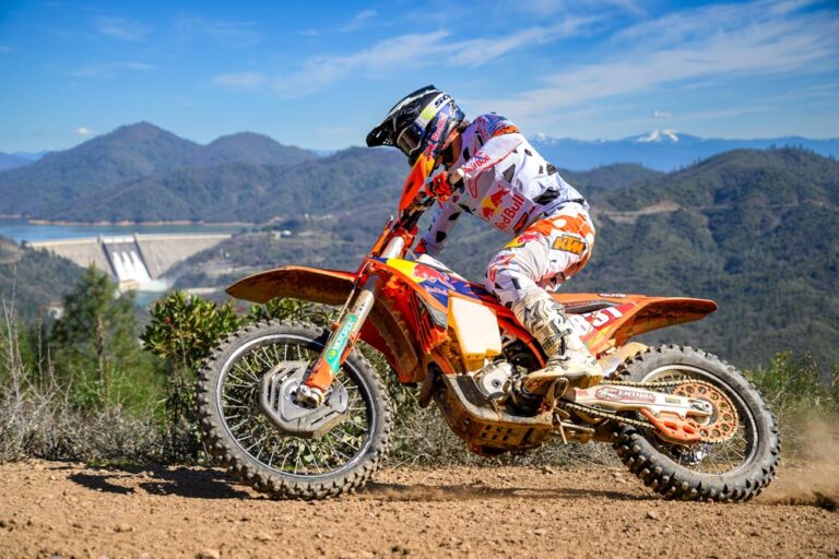 ISDE Racing and Results Cycle News