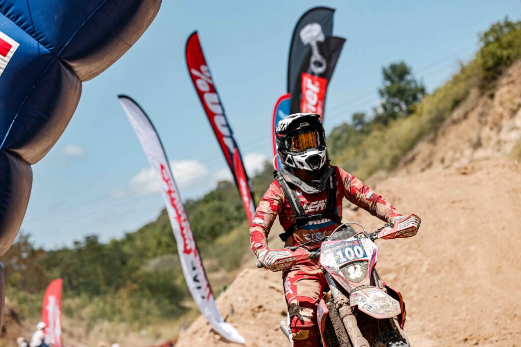 Sandra Gomez Hard Enduro Racer