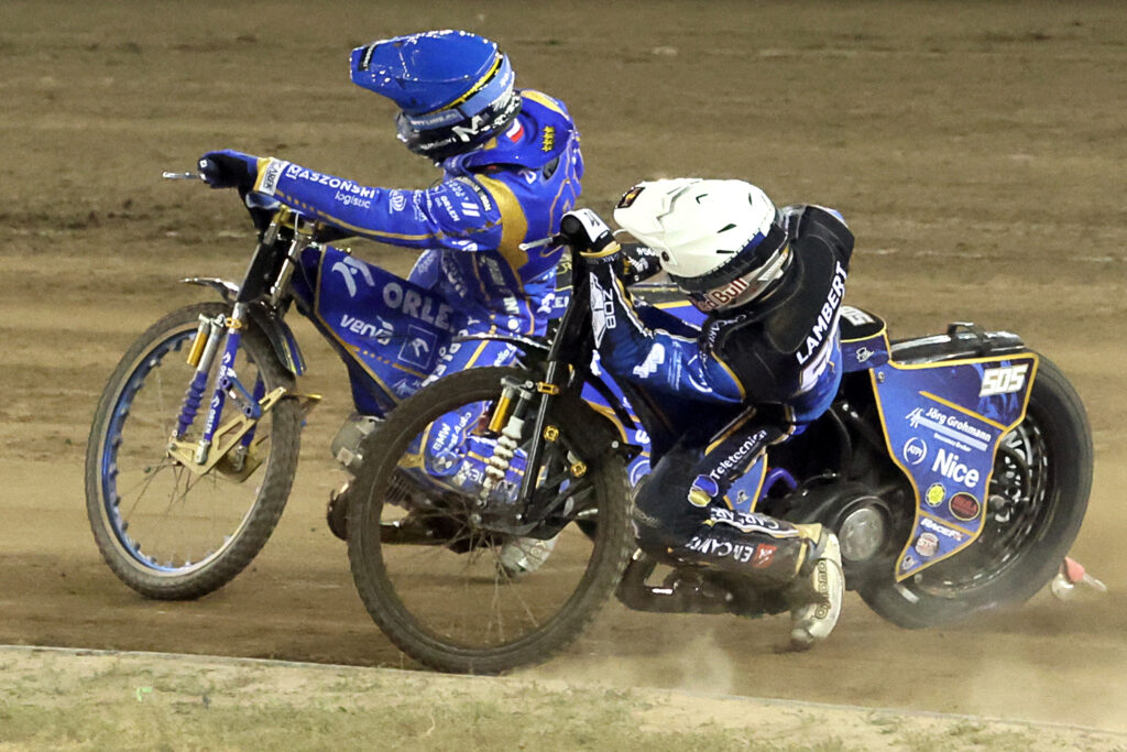 Bartosz Zmarzlik leads Robert Lambert at the Speedway GP of Poland