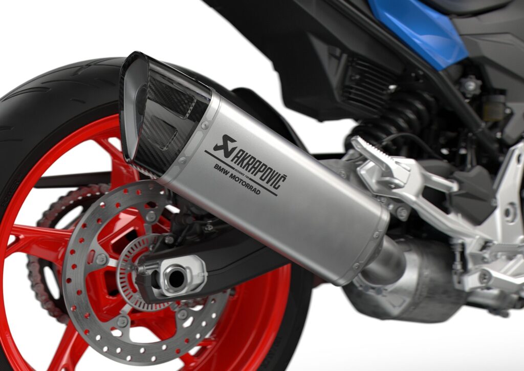 2025 BMW F 900 R exhaust